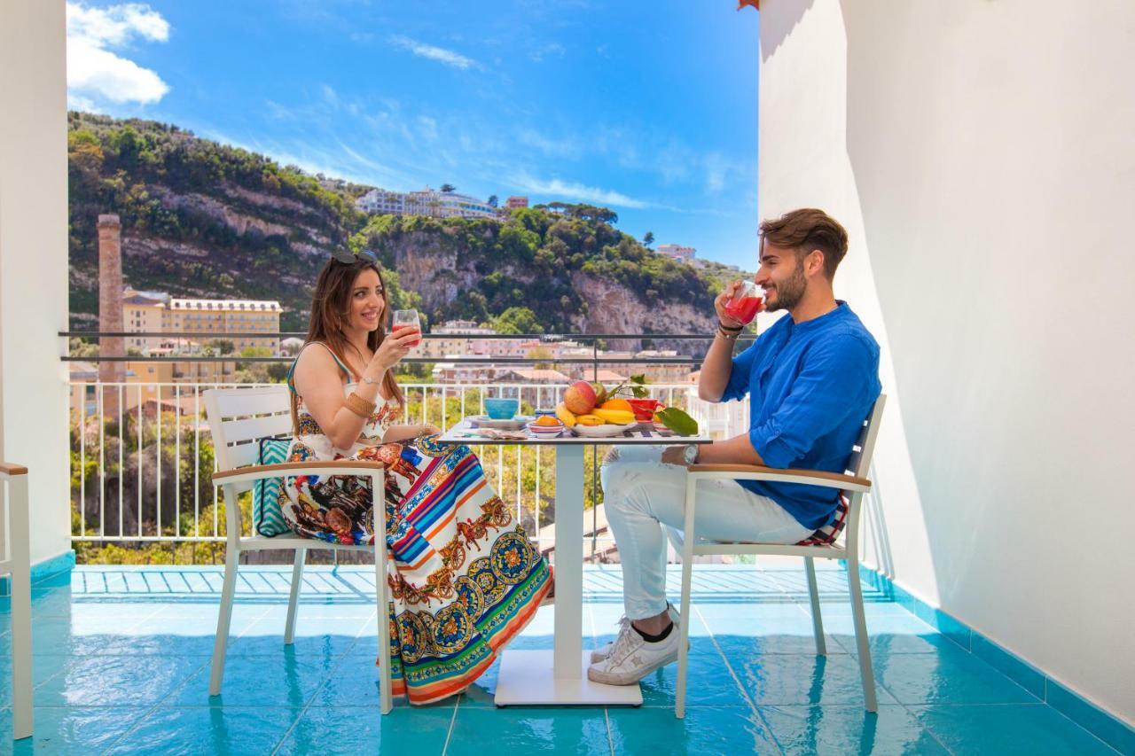 Yourhome - Sersale Suites Sorrento Kültér fotó