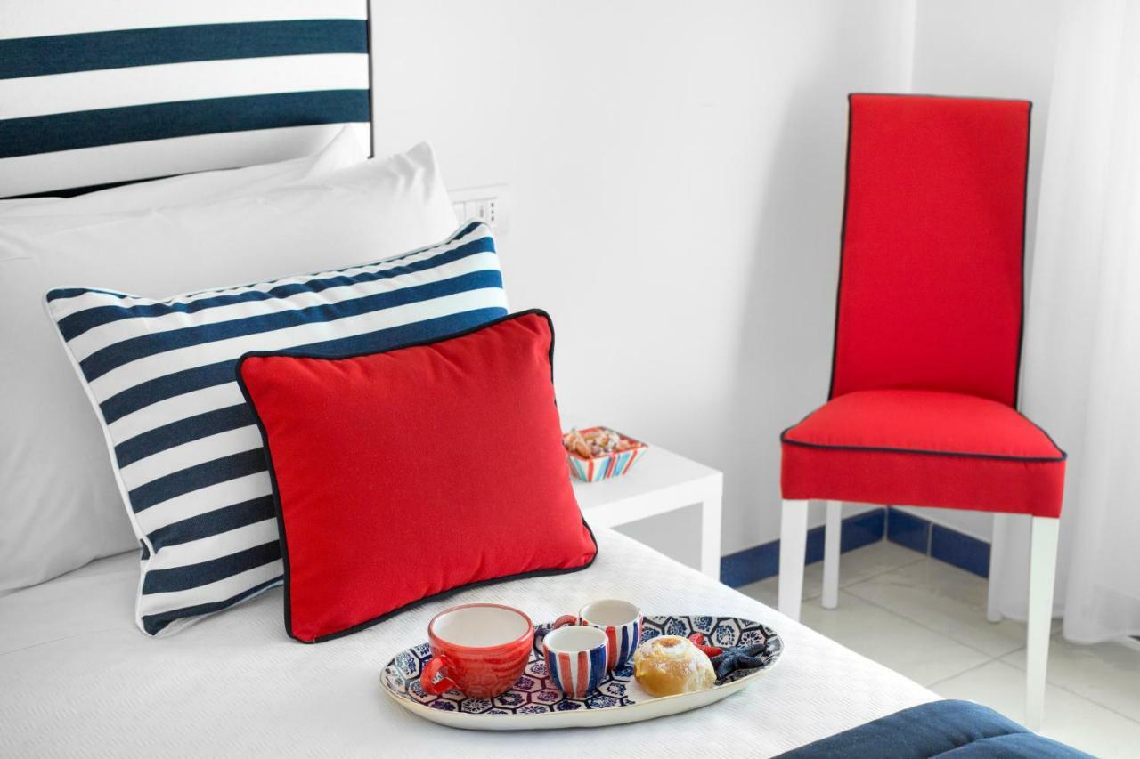 Yourhome - Sersale Suites Sorrento Kültér fotó